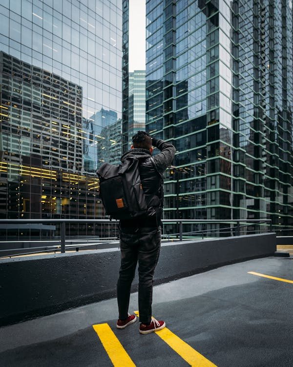 Photographe architecture à Lyon : captez la beauté urbaine